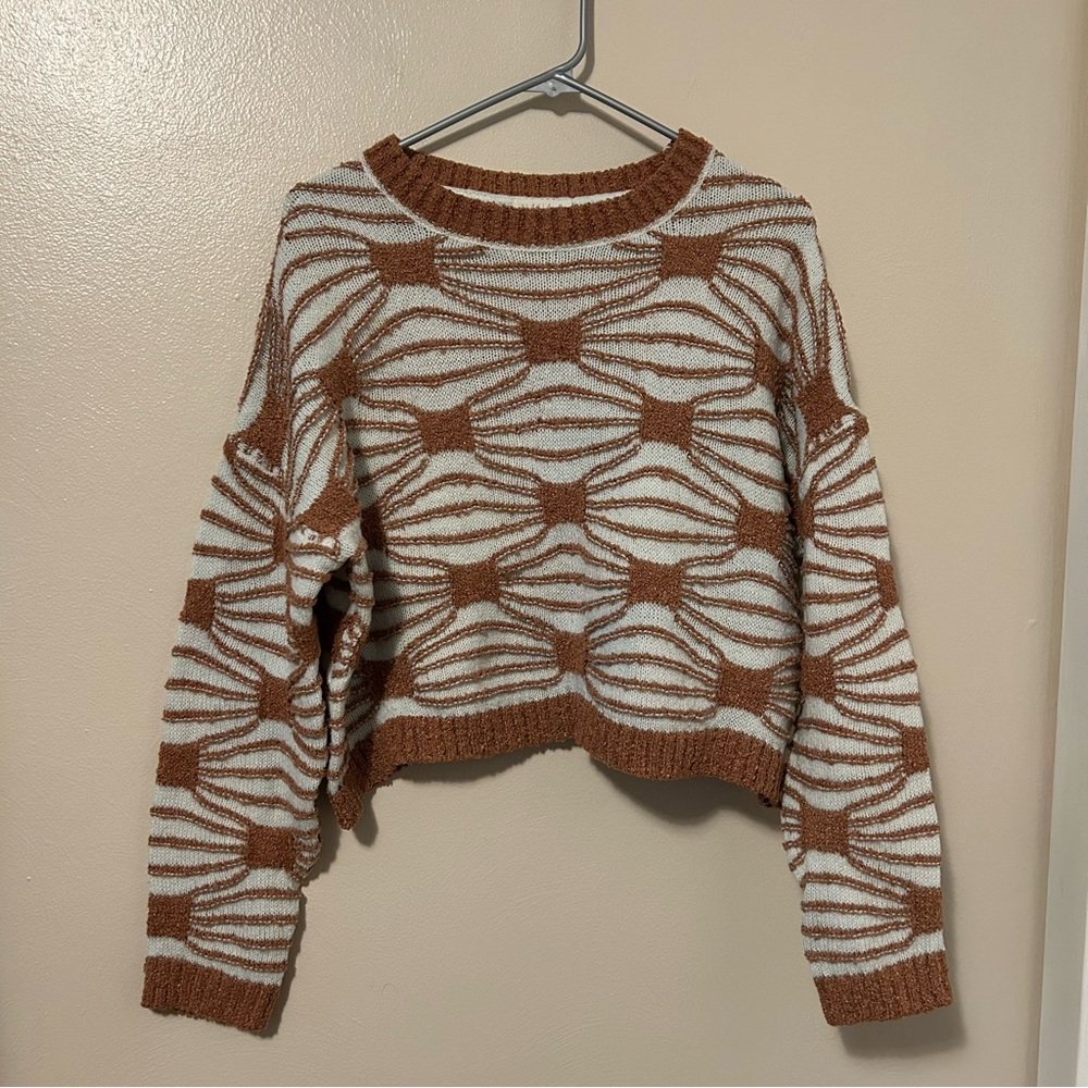 ILLA ILLA Brown and White Geometric Block Sweater
